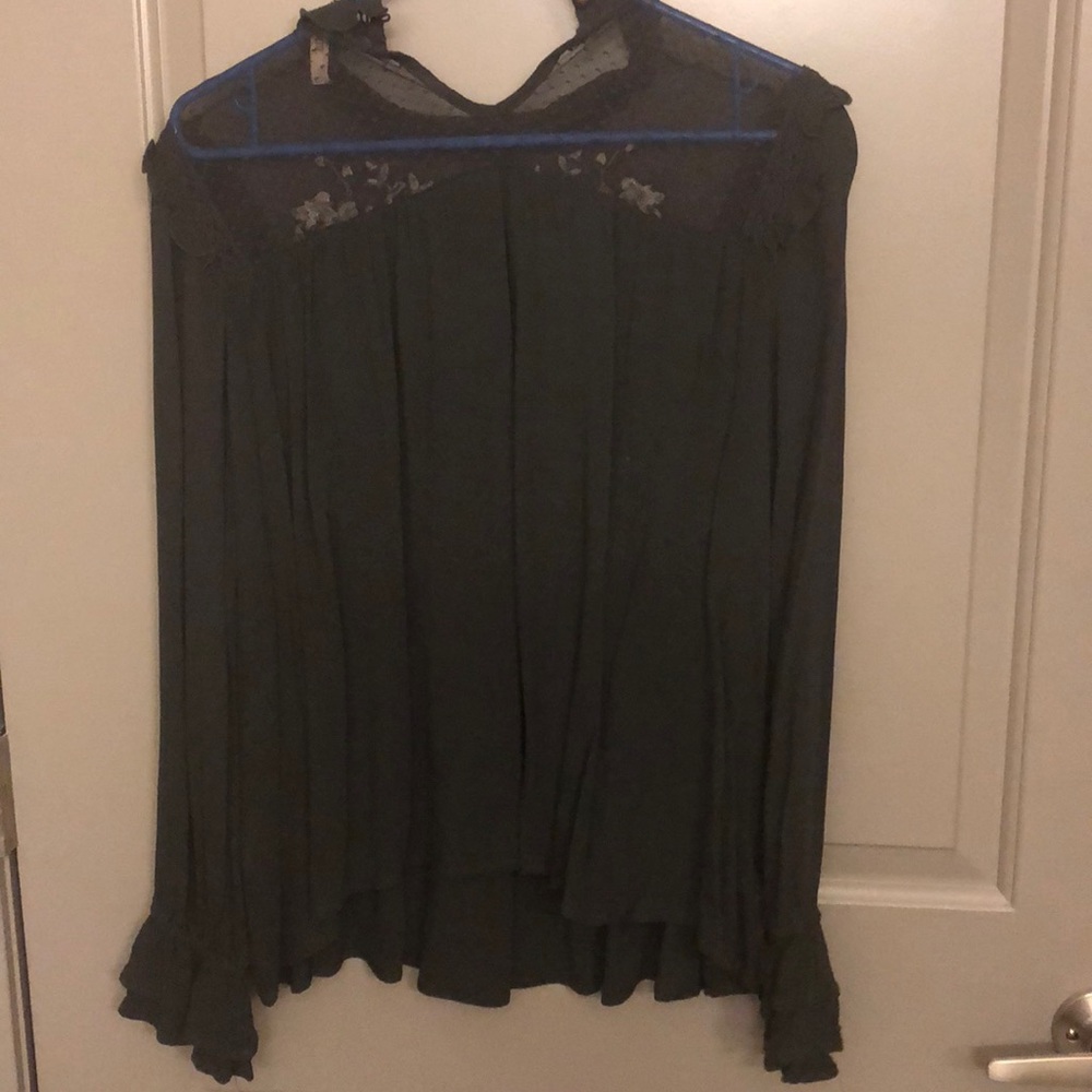Gray top - Picture 3 of 3